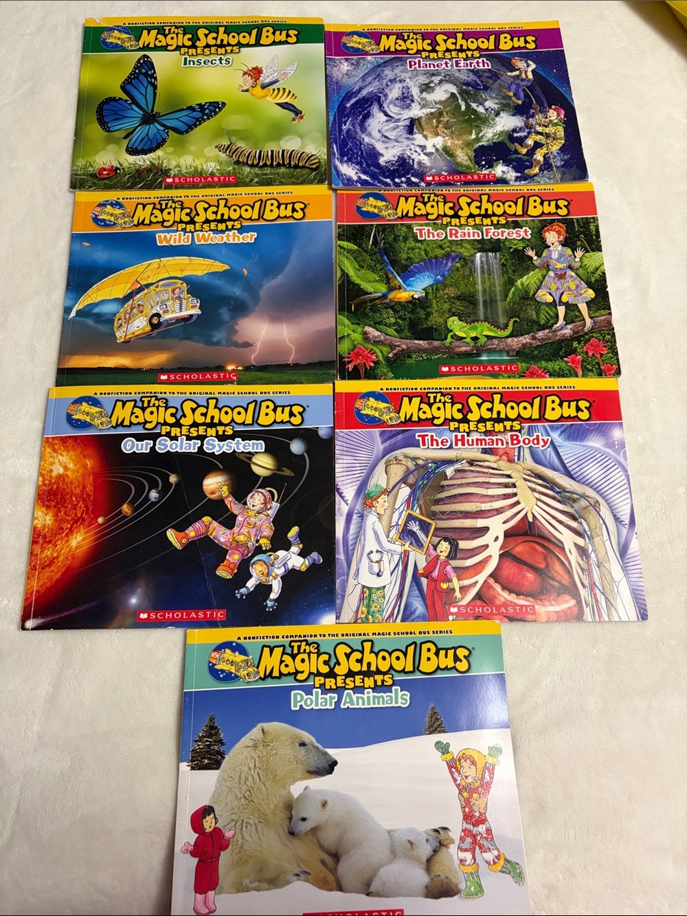 The Magic School Bus Presents: Planet Earth - Scholastic -7 books